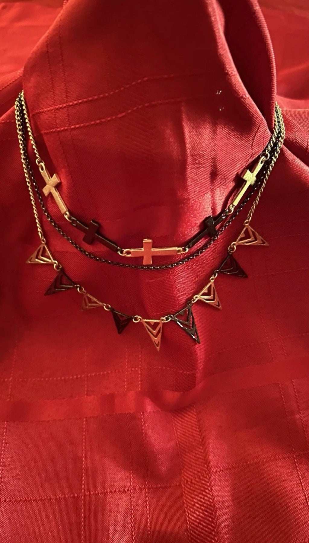 Layer statement necklace