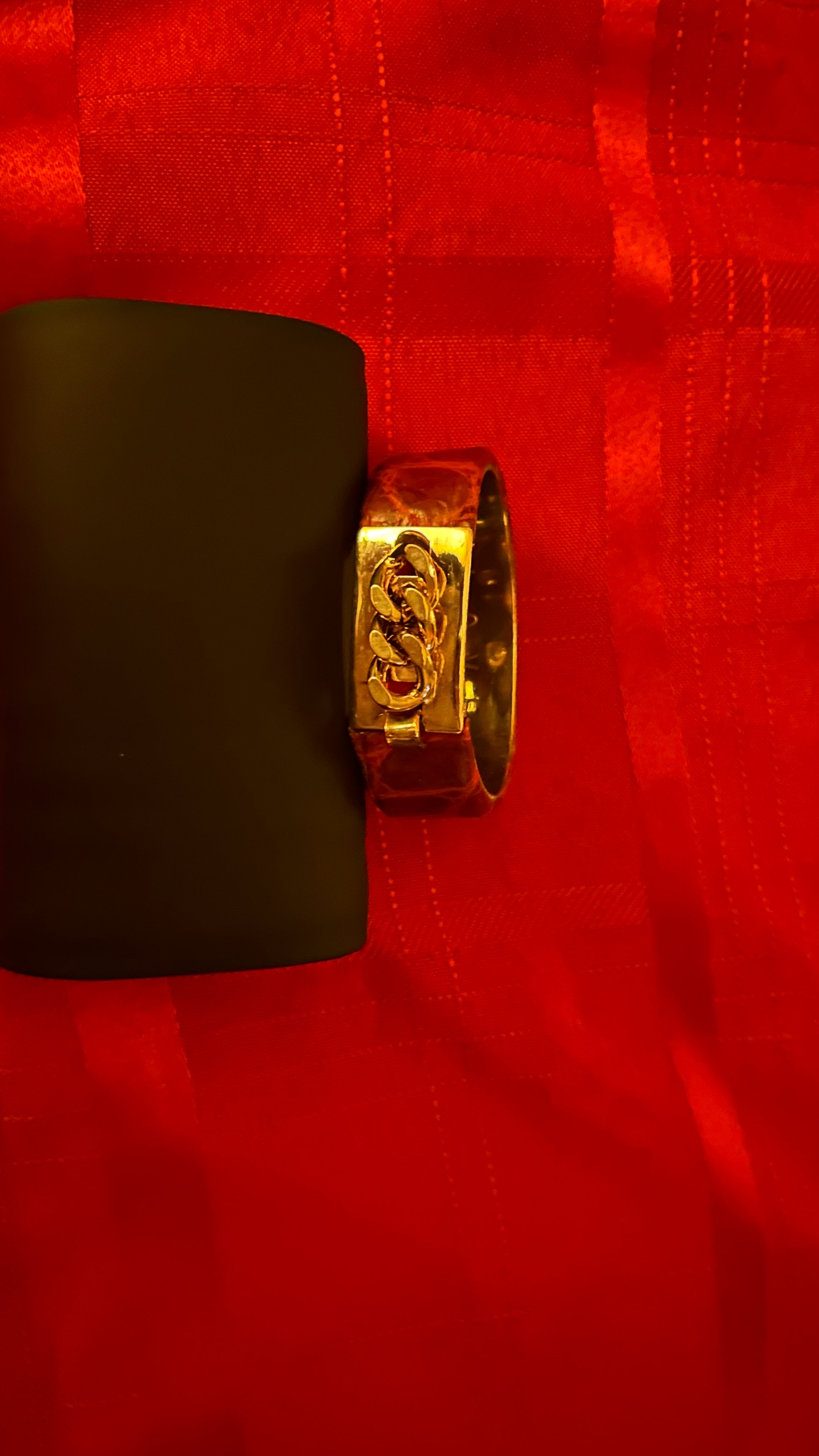 vintage Italian hinged bangle