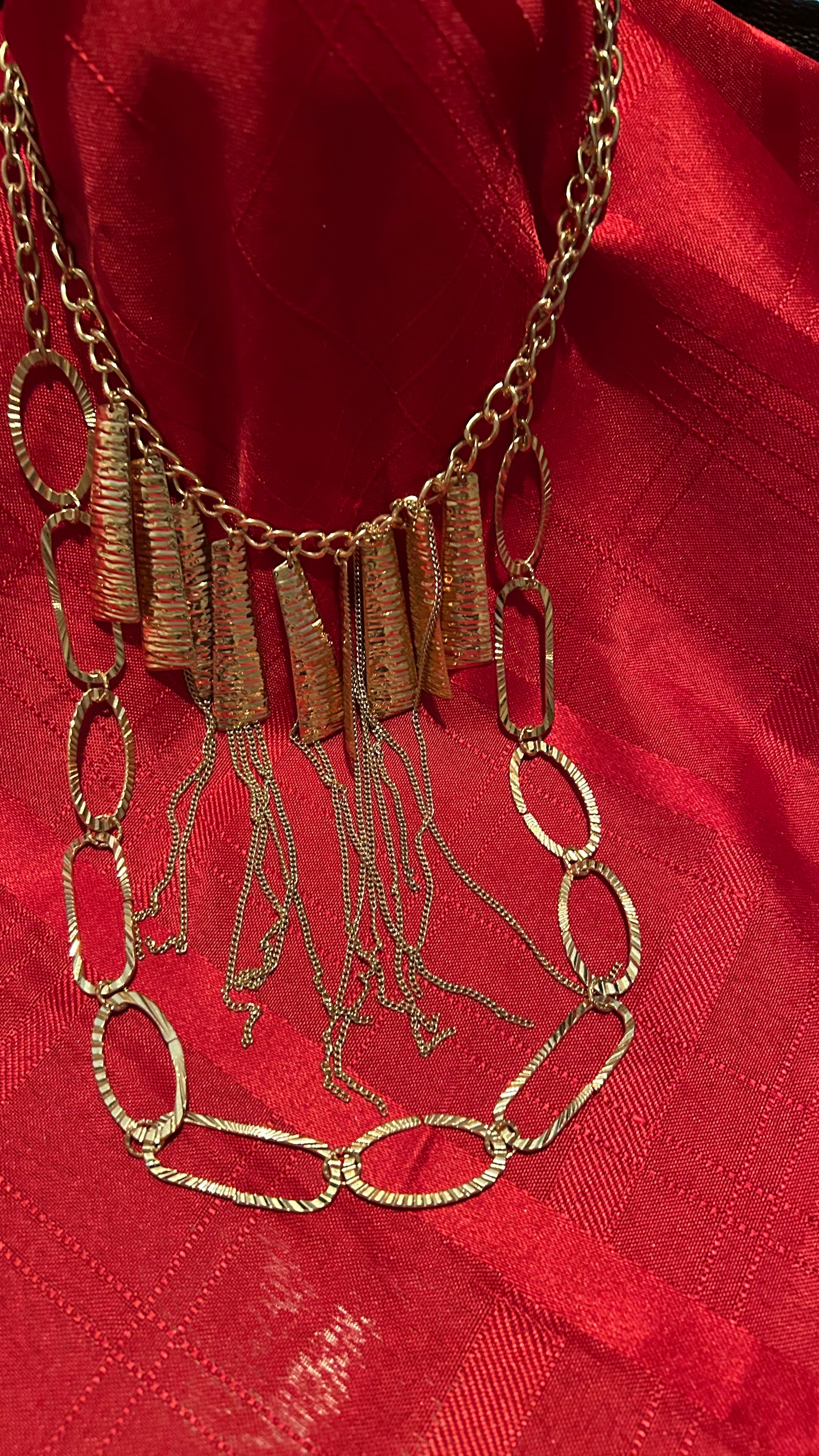 Bib or fringe-style necklace