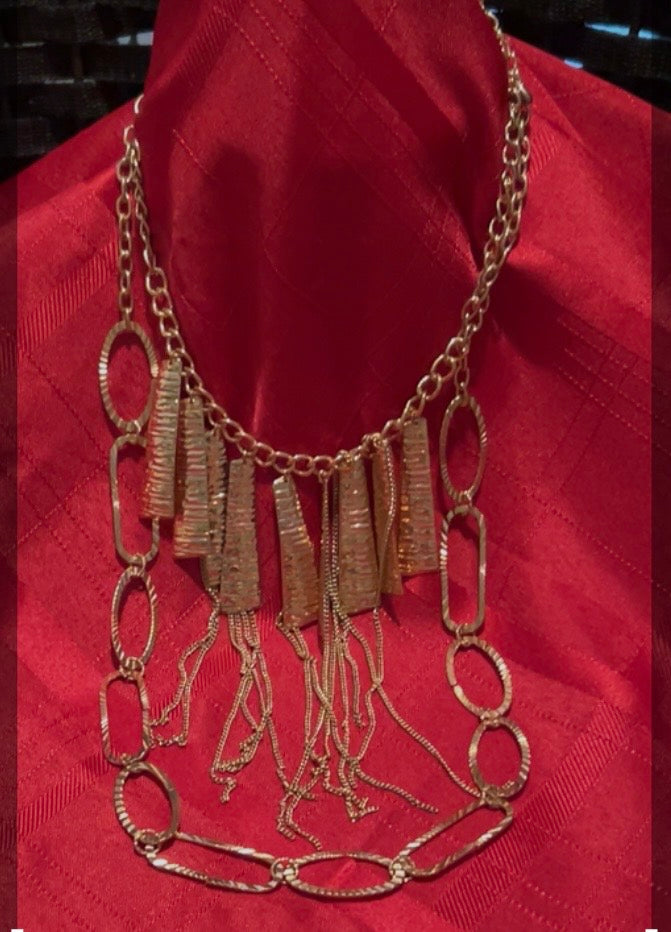 Bib or fringe-style necklace