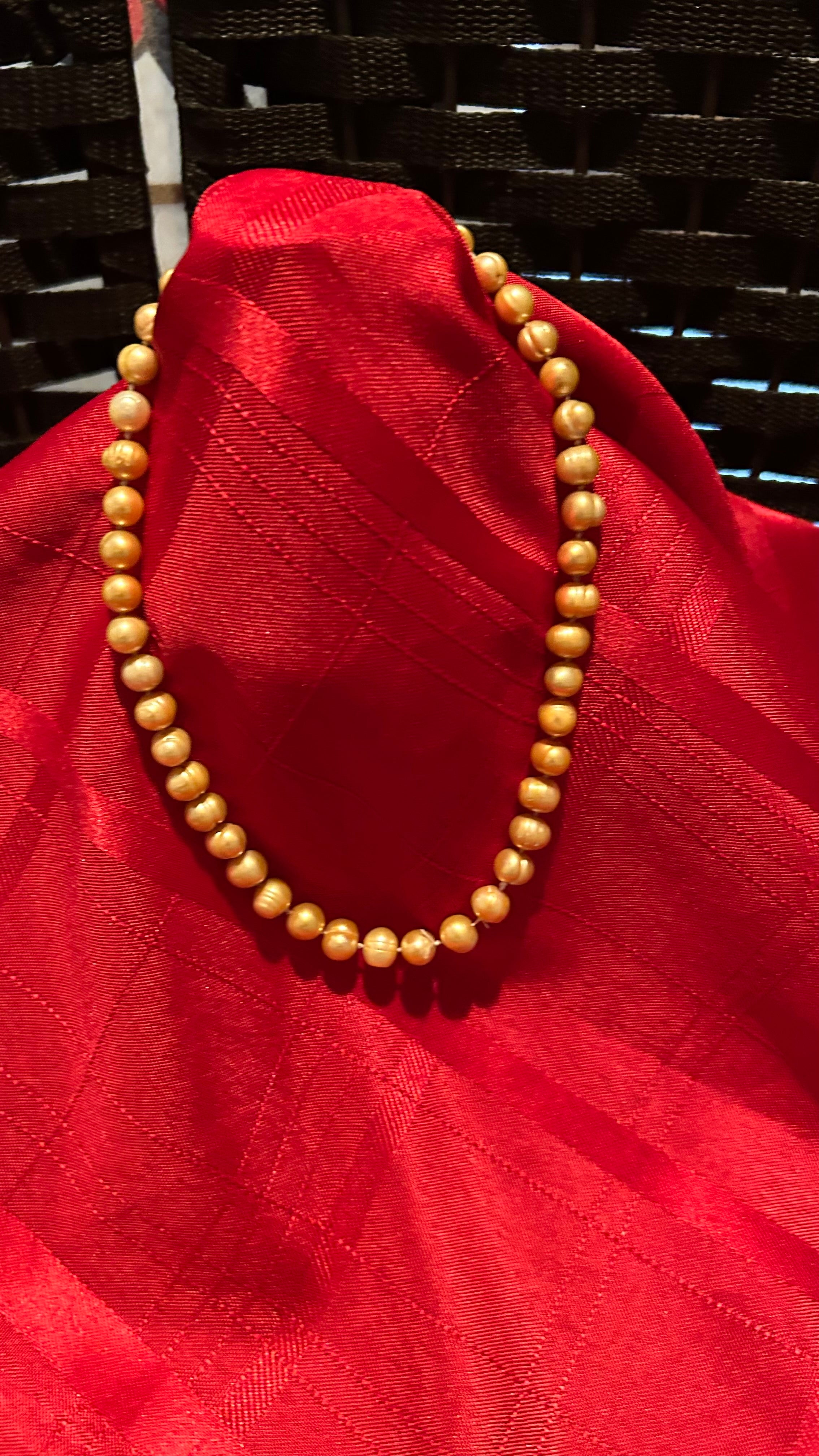 vintage coral bead necklace