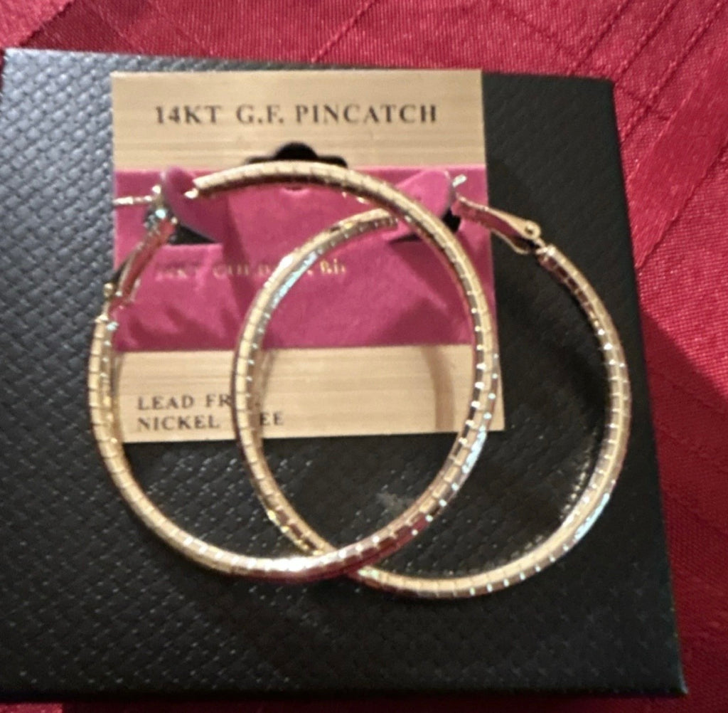 14kt Gold Filled Hoop Earrings
Gold Pin Catch Lead-Free Nickel-
Free Round 

Message