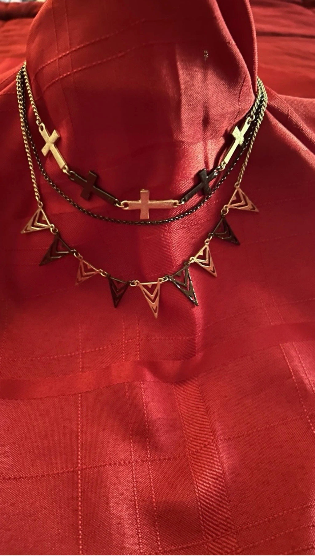 Layer statement necklace